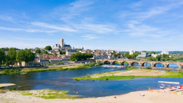 Nevers, France, Bourgogne, patrimoine, tourisme