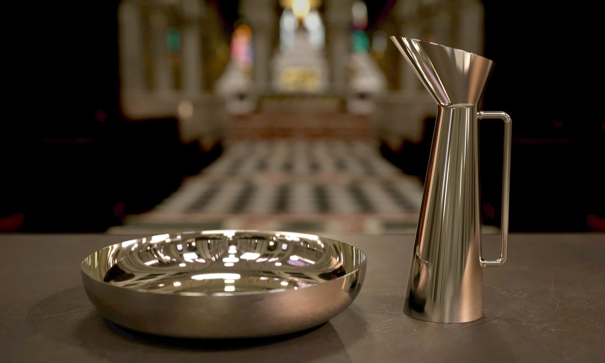 Nouveaux objets liturgiques de Notre-Dame