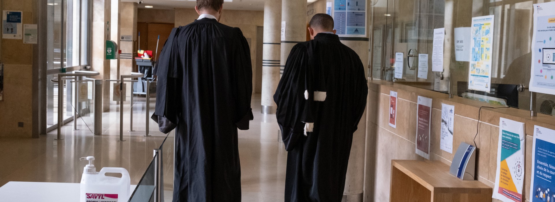 AVOCAT-JUSTICE-shutterstock