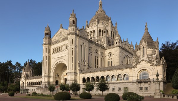 Corner Item Image - Le bon argument de Mgr Habert pour faire venir Léon XIV en Normandie