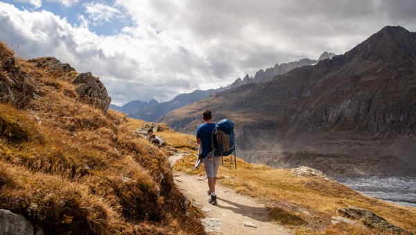 WALK-NATURE-shutterstock