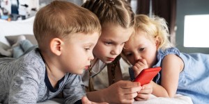 5-10-15 : de nouveaux repères d’âge pour accéder aux écrans et aux smartphones