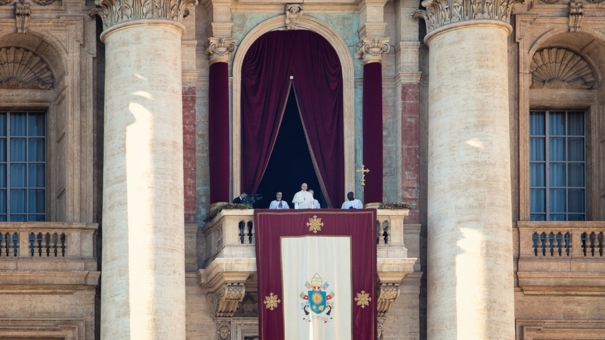 Balcon-Vatican-2.jpg