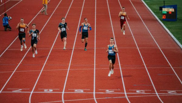 COURSE-ATHLETISME-SPORT-SHUTTERSTOCK