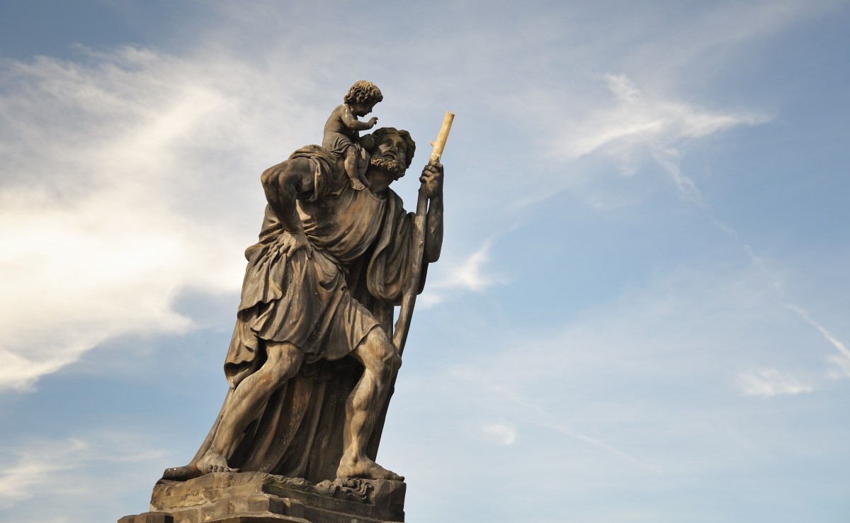 SAINT-CHRISTOPHE-shutterstock