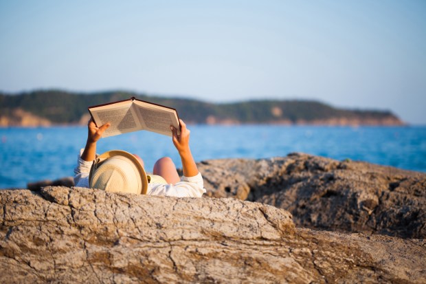SUMMER-READ-BOOK