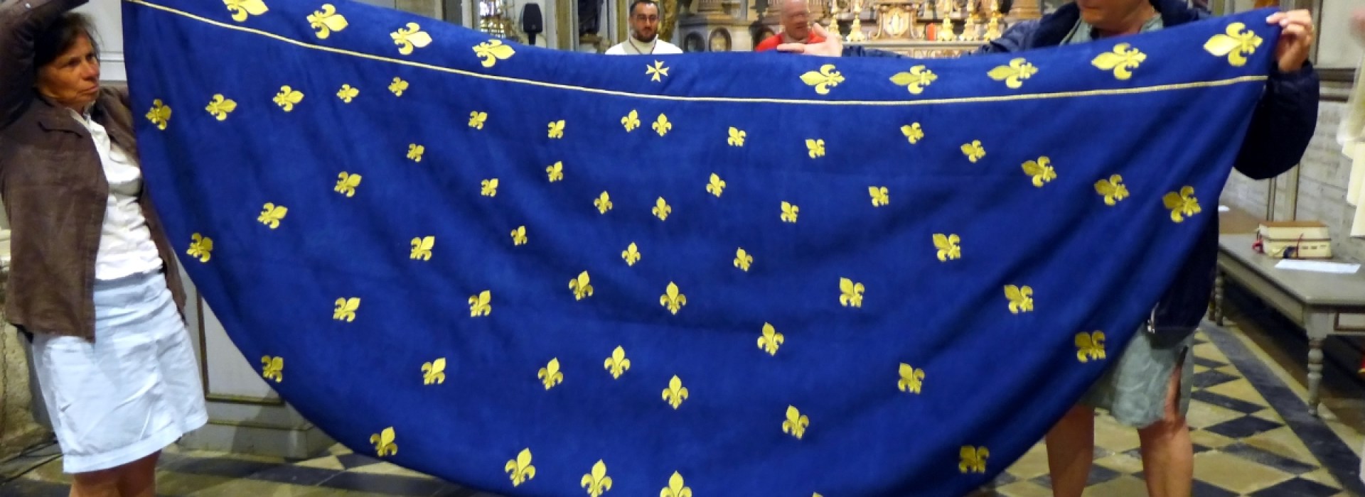 manteau-de-la-vierge-a-Honfleur