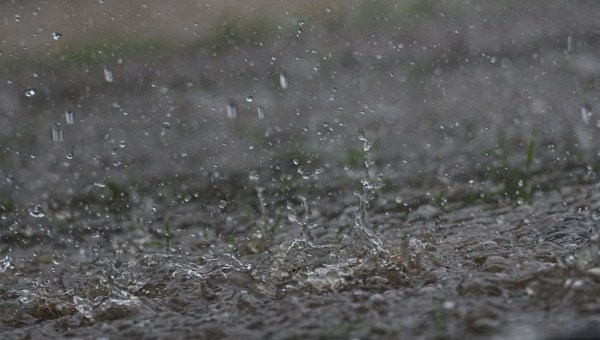 PLUIE-shutterstock