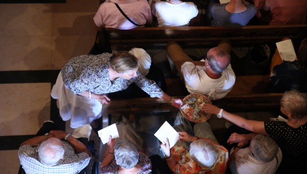 QUETE-OFFERTOIRE-MESSE-GODONG