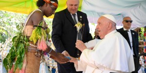 [EN DIRECT] &#8220;Aux frontières du monde, vous êtes au centre du cœur de Dieu&#8221; assure le Pape aux fidèles de Papouasie-Nouvelle-Guinée