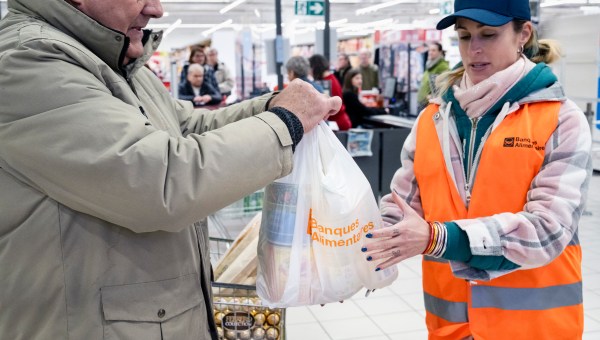BANQUES-ALIMENTAIRES-SOLIDARITE-AFP