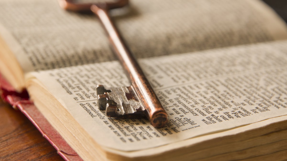 LIVRE-CLEF-VERITE-shutterstock