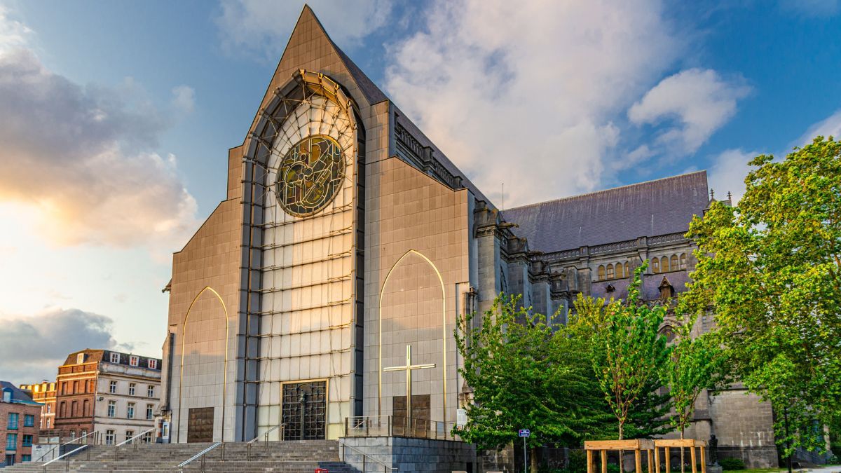 Cathedrale-Nd-de-la-treille-Lille.jpg