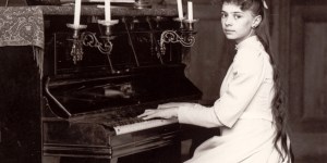 Élisabeth, cette sainte qui priait en jouant du piano