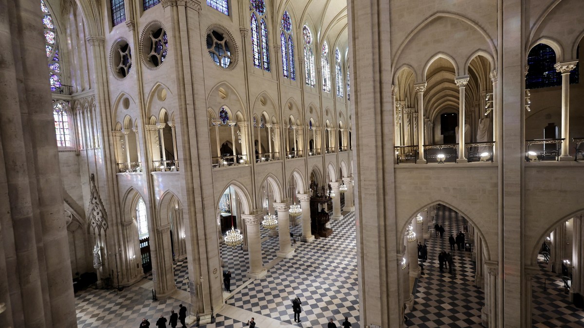 Interieur-Notre-Dame-de-Paris-1.jpg