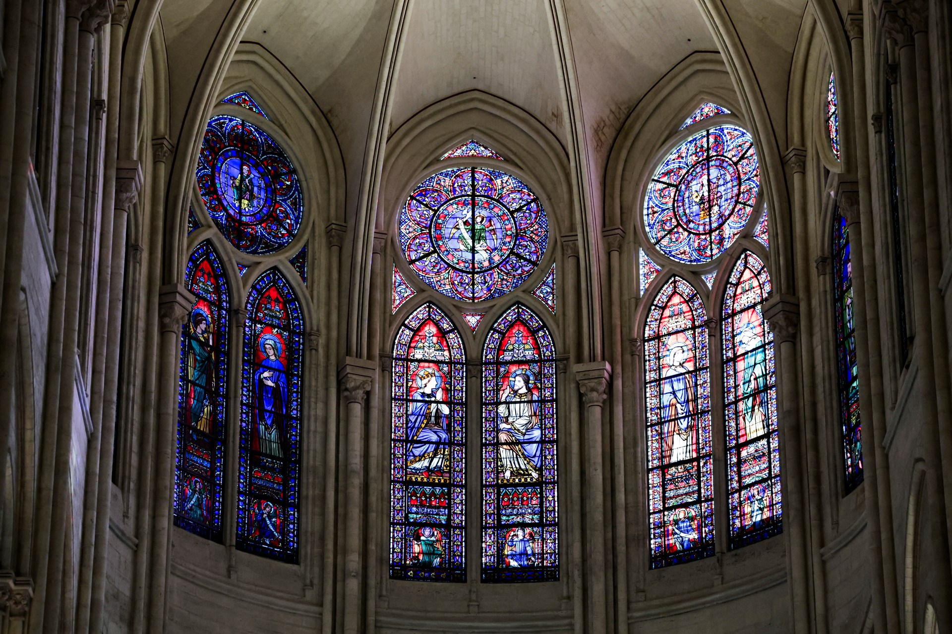Interieur-Notre-Dame-de-Paris-2.jpg