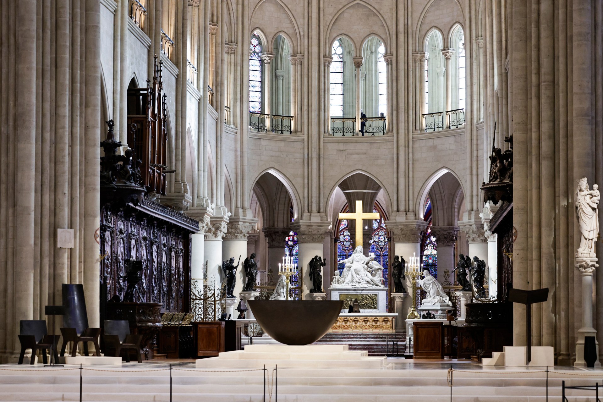 Interieur-Notre-Dame-de-Paris-9.jpg