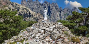 Les Corses et la Vierge Marie, une longue histoire