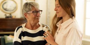 En cuisinant avec sa grand-mère, Constance Duboquet régale Instagram