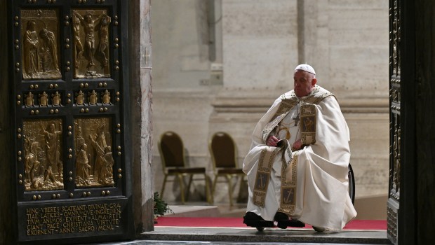 PAPE-FRANCOIS-JUBILE-2025-PORTE-SAINTE-BASILIQUE-SAINT-PIERRE-AFP