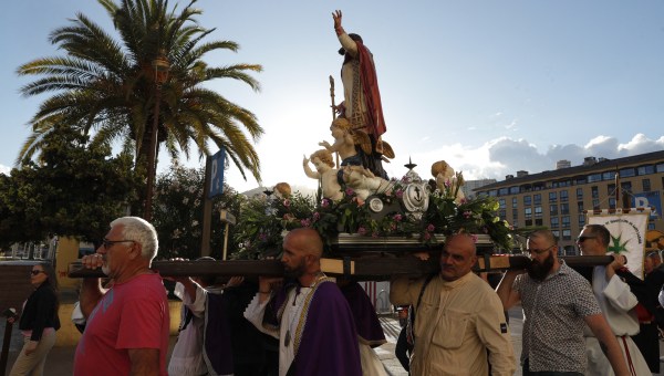 SAINT-ERASME-PROCESSION-CORSE-AFP