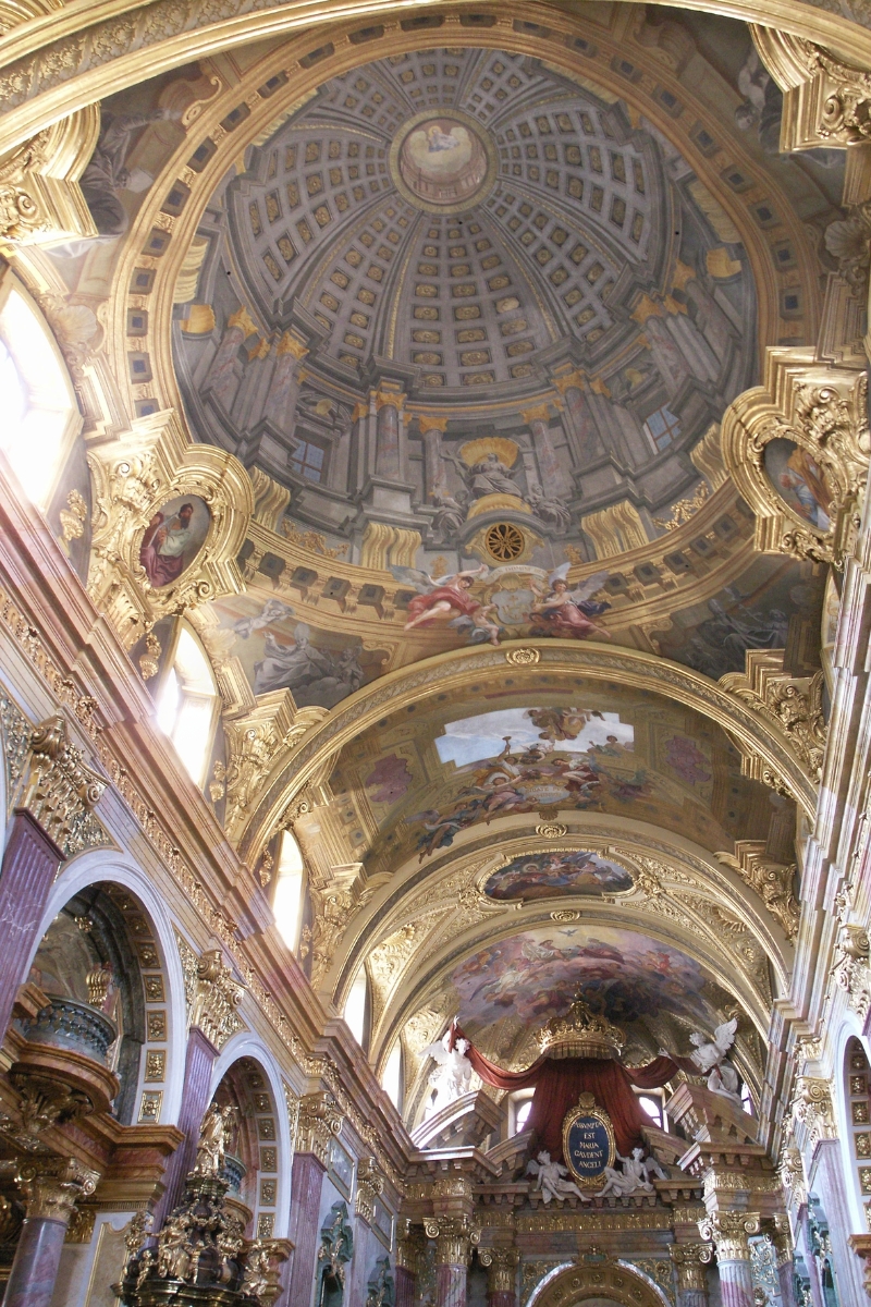 PLAFOND-JESUITES-VIENNE.jpg