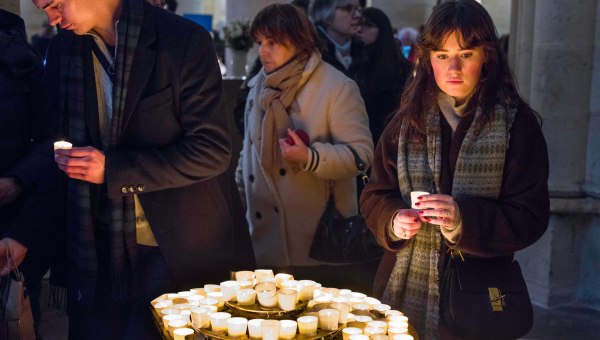 Visiteurs Notre-Dame de Paris