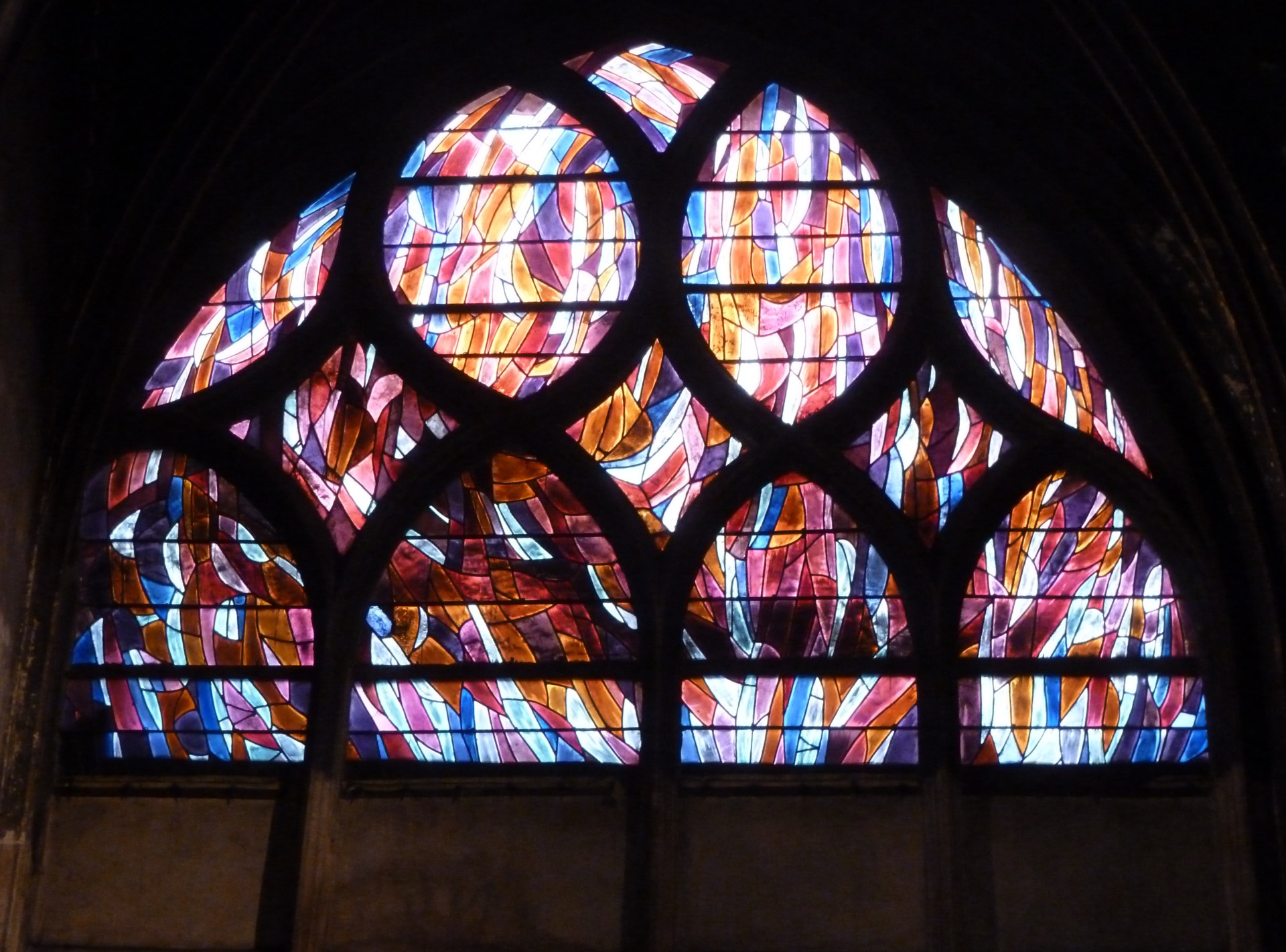 14-Saint_Severin_La_confirmation_Vitrail_Bazaine