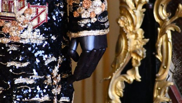 EXPOSITION-LOUVRE-COUTURE-CHANEL