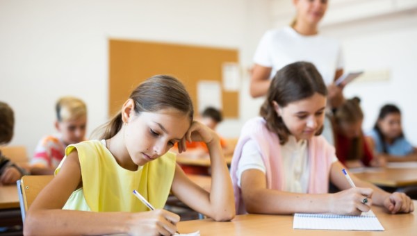 Corner Item Image - L’État condamné pour le non-remplacement d’un professeur de français