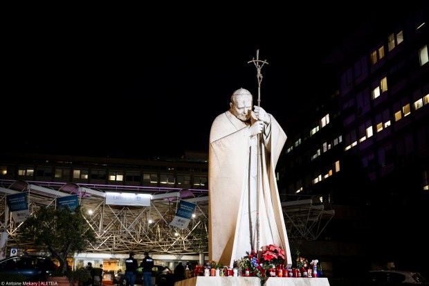 ITALY-VATICAN-POPE-HEALTH-GEMELLI-HOSPITAL