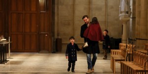 J.D Vance, le vice-président américain, visite Notre-Dame en famille