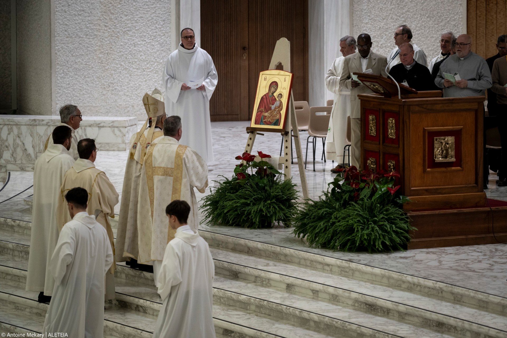 Jubilee-of-Deacons-prayer-vigil-Paul-VI