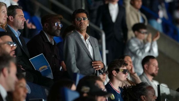 MERCATO-FILM-Mika-COTELLON