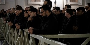 Unissez-vous chaque soir au chapelet pour le Pape hospitalisé