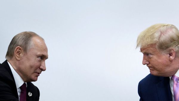 VLADIMIR-POUTINE-ET-DONALD-TRUMP-AFP