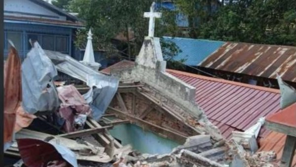 église birmanie état du chin