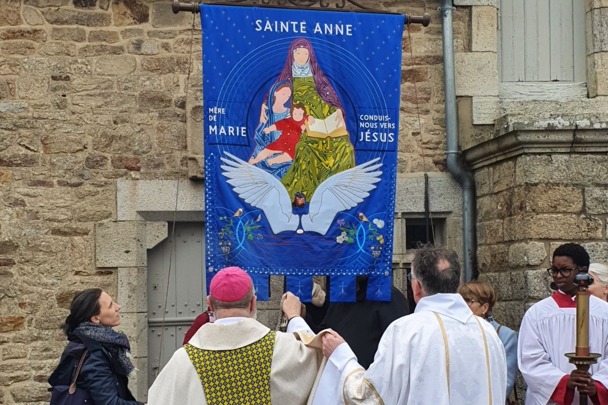 bannière sainte anne