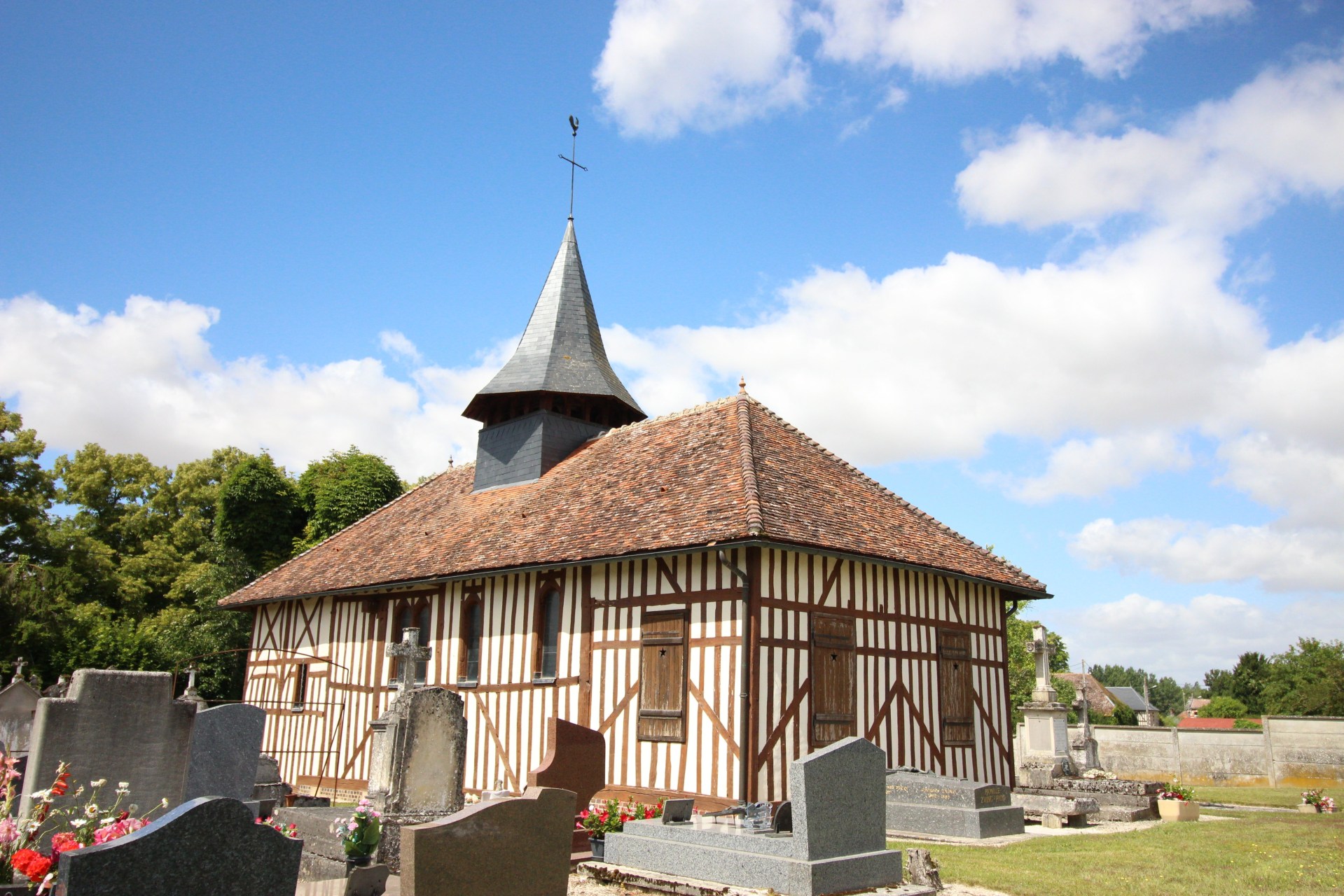 4-Eglise-de-Morembert-2-©-Office-de-Tourisme-du-Lac-du-Der-en-Champagne