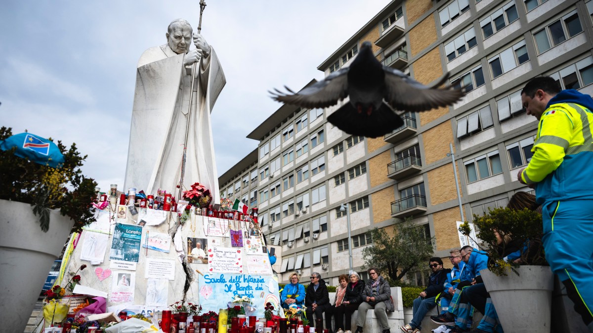 VATICAN-POPE-HEALTH-GEMELLI-HOSPITAL