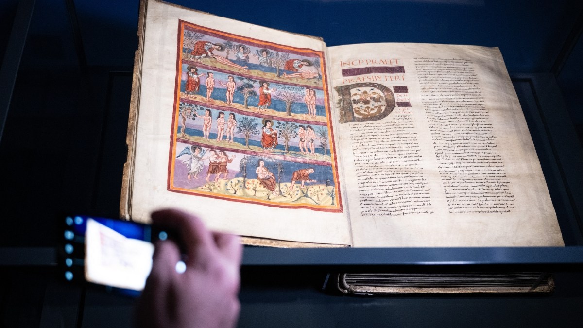 Bible-de-Mouthier-Granval.jpg