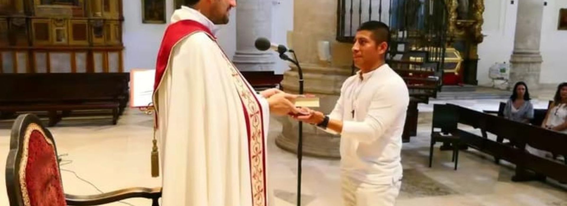 catecúmenos que recibirán el bautismo en Pascua