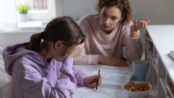 Corner Item Image - Quatre techniques (éprouvées) pour rester calme quand les devoirs virent au cauchemar