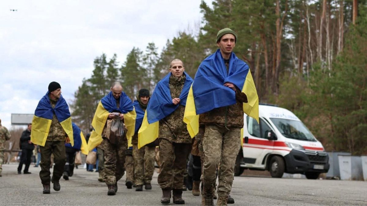 Liberation-de-prisonniers-ukrainiens-.jpg
