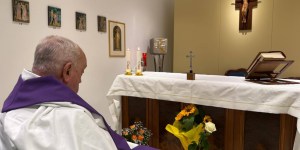 Ces indices qui montrent que le pape François pourrait sortir prochainement