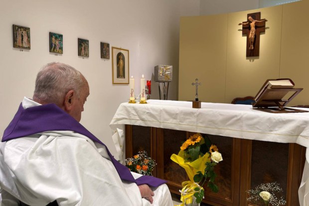 POPE-GEMELLI-HOPSPITAL-Holy See Press Office