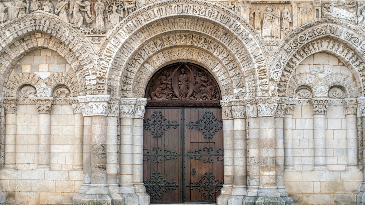 notre-dame-ma-grande-facade.jpg