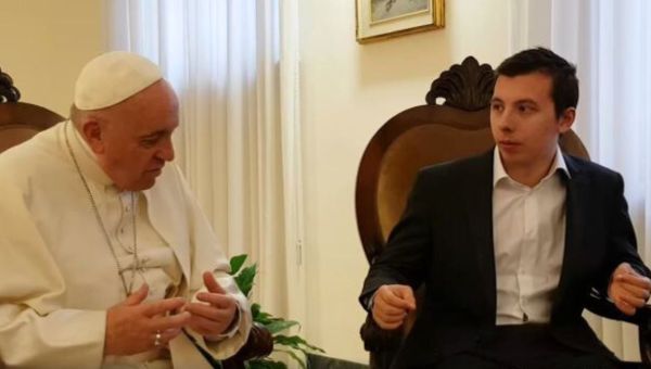 Corner Item Image - Marin, Loïc, Maxime… Ces Français marqués par leur rencontre avec le pape François