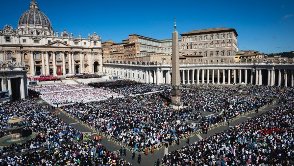 Corner Item Image - [VIDÉO] Revivez la magnifique messe de funérailles du pape François