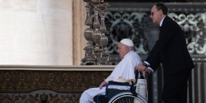 Le bouleversant face-à-face entre sœur Francesca et le pape François